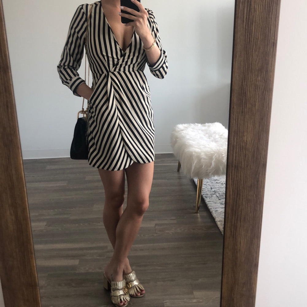 Amuse Society “caught you lookin” dress